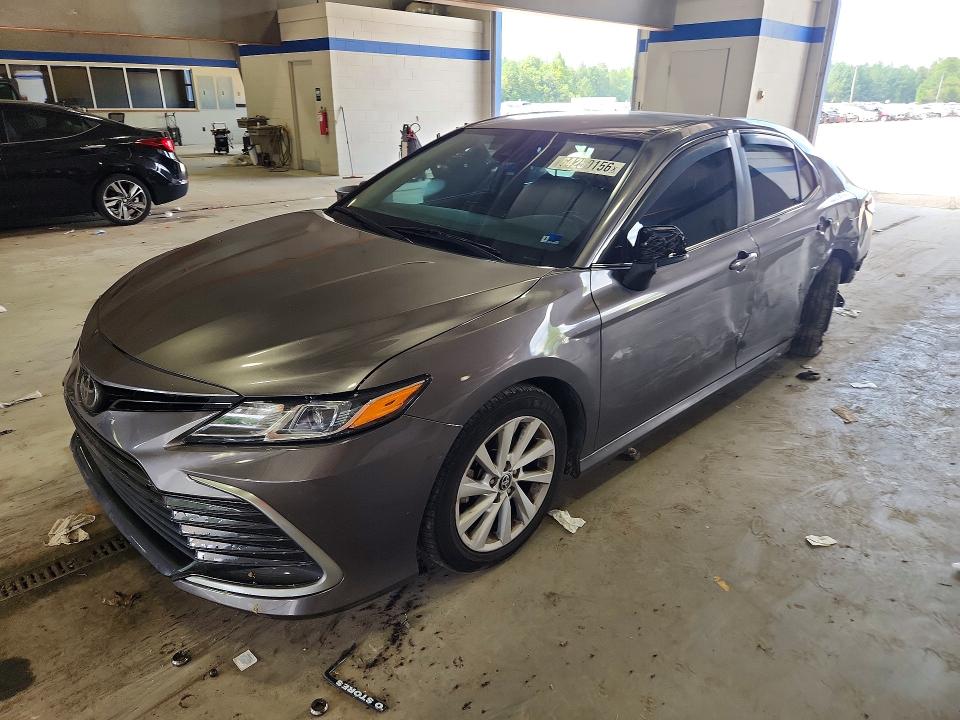 Продаж на аукціоні авто 2023 Toyota Camry, vin: 4T1C11AK8PU090626, номер лоту: 64250156