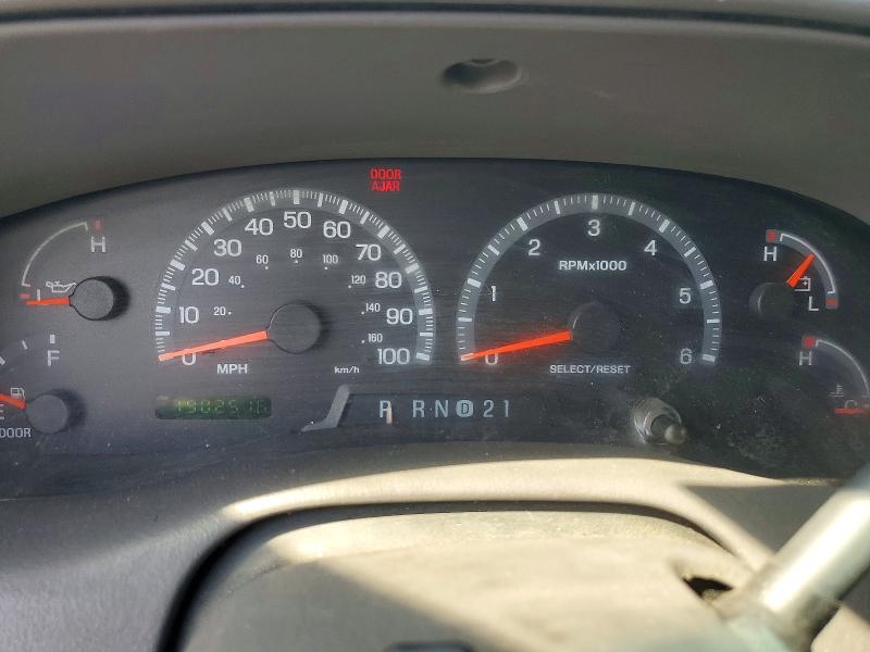 2000 Ford Expedition მანქანა იყიდება აუქციონზე, vin: 1FMRU1561YLB90220, აუქციონის ნომერი: 64399766