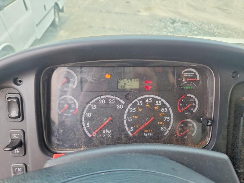 64277046 :رقم المزاد ، 1FVACWDT2EHFS9338 vin ، 2014 Frht - Freightliner M2 مزاد بيع