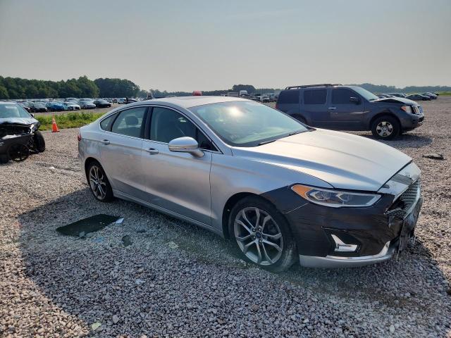 64507466 :رقم المزاد ، 3FA6P0RU9KR187565 vin ، 2019 Ford Fusion مزاد بيع
