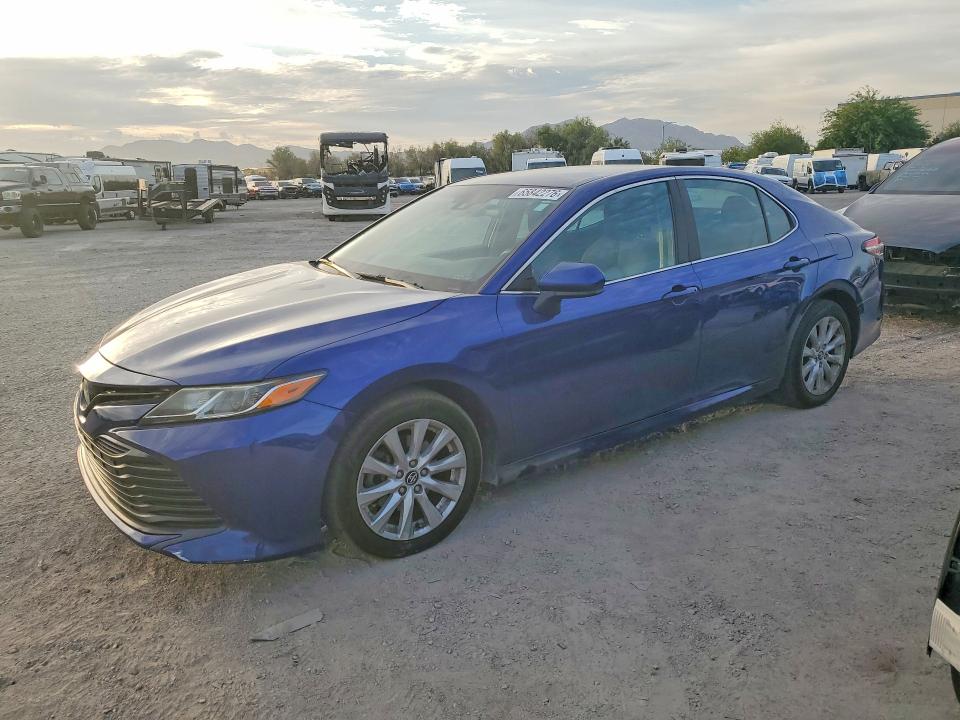 2018 Toyota Camry მანქანა იყიდება აუქციონზე, vin: 4T1B11HK3JU556147, აუქციონის ნომერი: 65842276