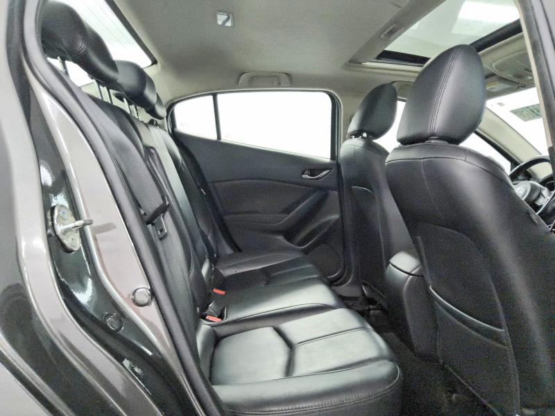 64430316 :رقم المزاد ، 3MZBN1V35JM210432 vin ، 2018 Mazda 3 مزاد بيع