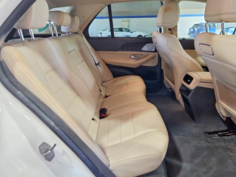 Продажа на аукционе авто 2020 Mercedes-benz Gle, vin: 4JGFB4KB2LA010422, номер лота: 65606576