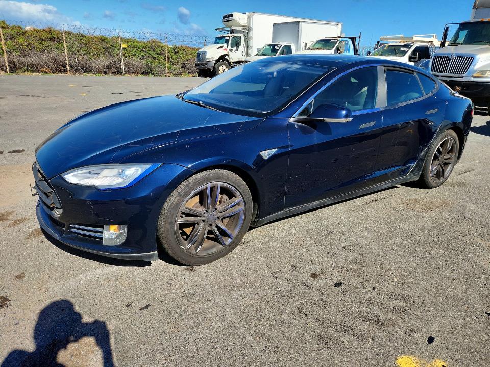Продаж на аукціоні авто 2014 Tesla Model S, vin: 5YJSA1H11EFP48094, номер лоту: 67046396
