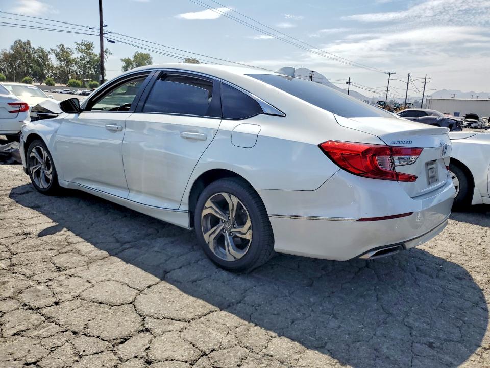 Продажа на аукционе авто 2018 Honda Accord, vin: 1HGCV2F56JA013619, номер лота: 64240216