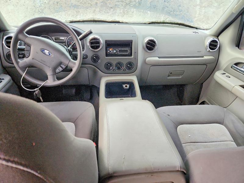 Продажа на аукционе авто 2005 Ford Expedition, vin: 1FMFU16515LA87674, номер лота: 64949286