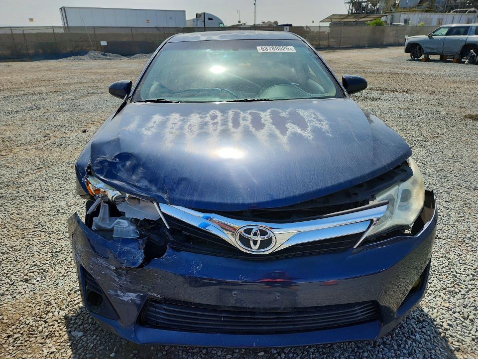 63788526 :رقم المزاد ، 4T4BF1FK7ER382115 vin ، 2014 Toyota Camry مزاد بيع