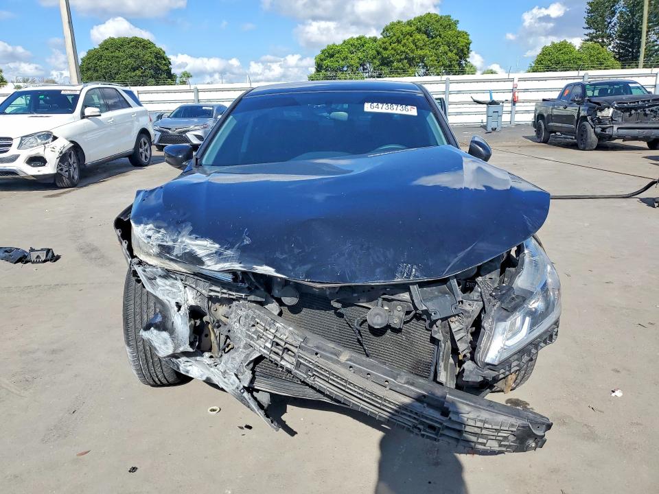 Продаж на аукціоні авто 2017 Honda Accord, vin: 1HGCR2F37HA172758, номер лоту: 64738736