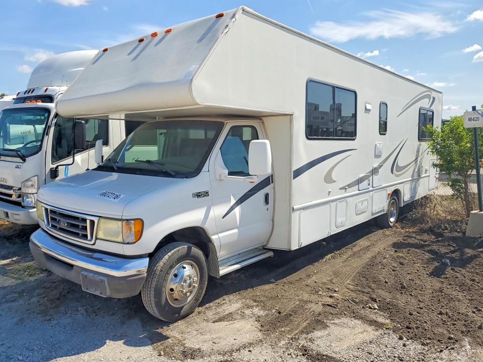 66372116 :رقم المزاد ، 1FDXE45S93HA18757 vin ، 2003 Ford E450 مزاد بيع