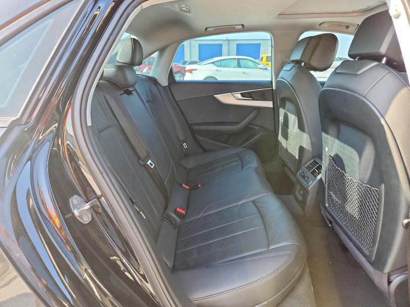 Продаж на аукціоні авто 2017 Audi A4, vin: WAUGNAF46HN007949, номер лоту: 60698356