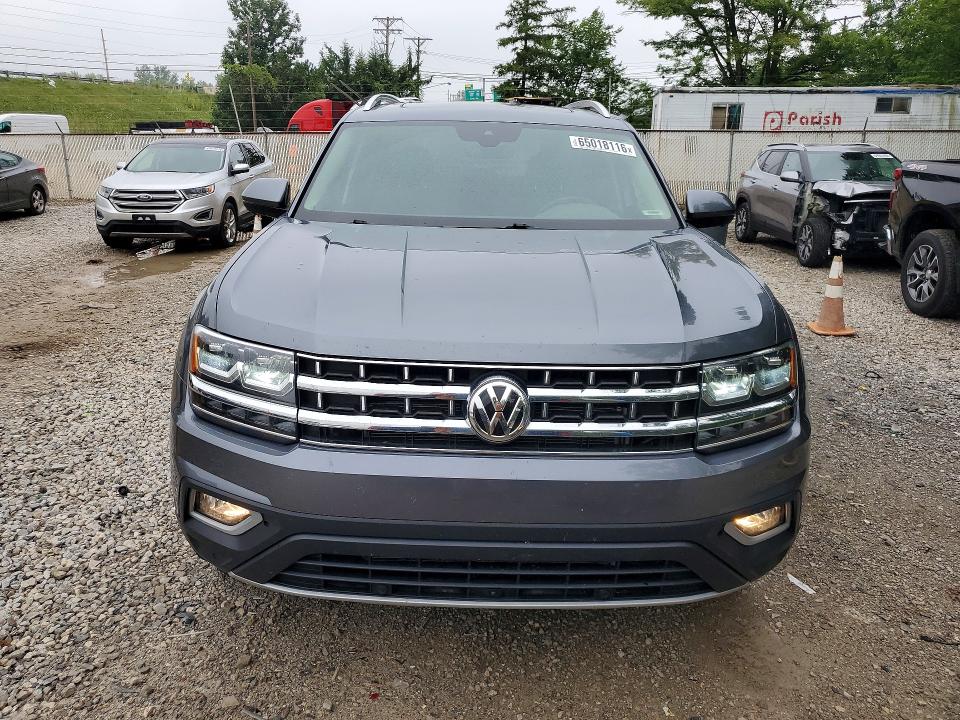 65018116 :رقم المزاد ، 1V2NR2CA8JC573688 vin ، 2018 Volkswagen Atlas مزاد بيع