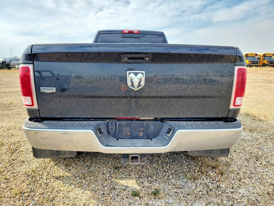 66071536 :رقم المزاد ، 3C63RRJLXFG561219 vin ، 2015 Ram 3500 مزاد بيع