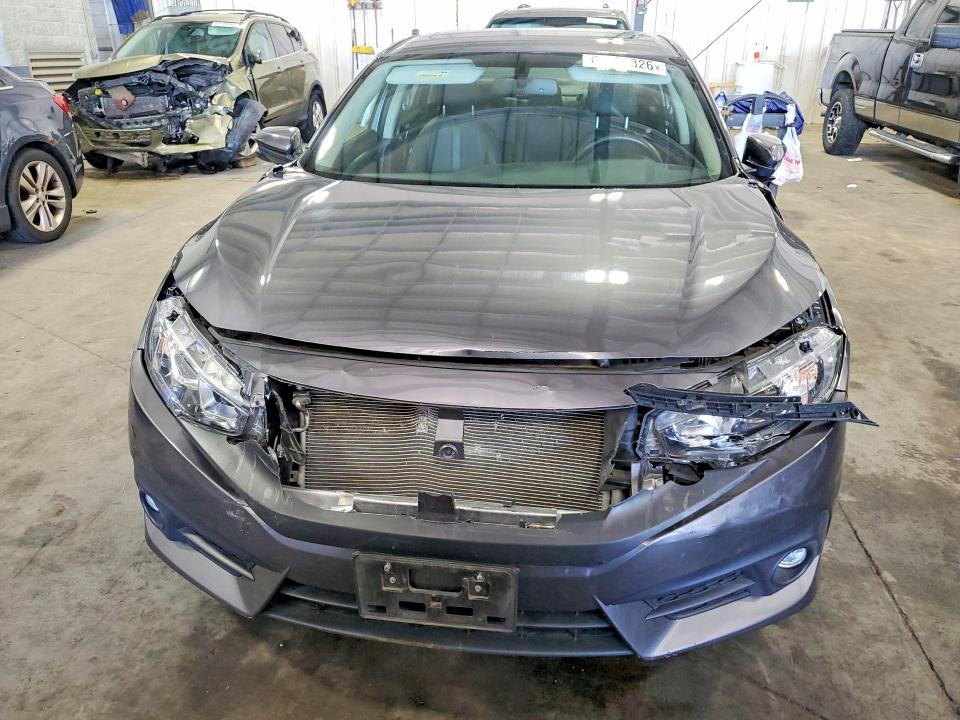 63525826 :رقم المزاد ، JHMFC1F75JX026449 vin ، 2018 Honda Civic مزاد بيع