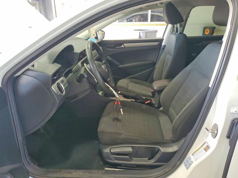 Продажа на аукционе авто 2021 Volkswagen Passat, vin: 1VWAA7A33MC006993, номер лота: 65919276