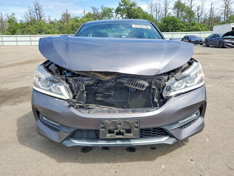 Auction sale of the 2017 Honda Accord, vin: 1HGCR2F55HA307785, lot number: 67206596