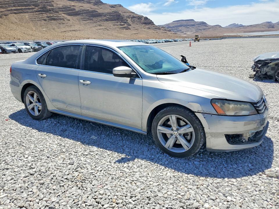 65300456 :رقم المزاد ، 1VWBP7A30DC118279 vin ، 2013 Volkswagen Passat مزاد بيع