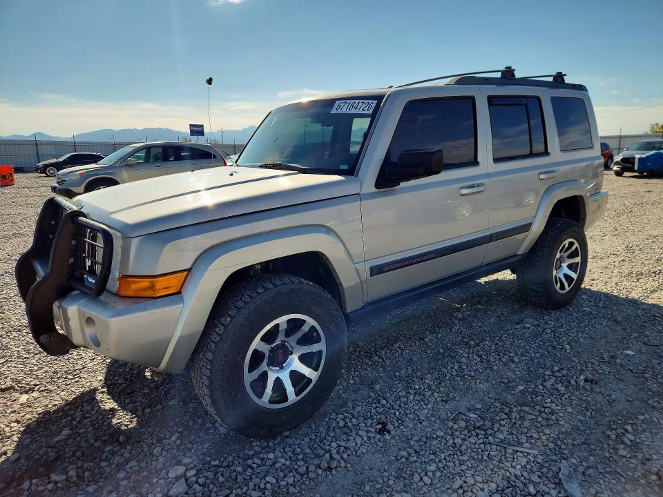 67184726 :رقم المزاد ، 1J8HG48K58C172295 vin ، 2008 Jeep Commander مزاد بيع