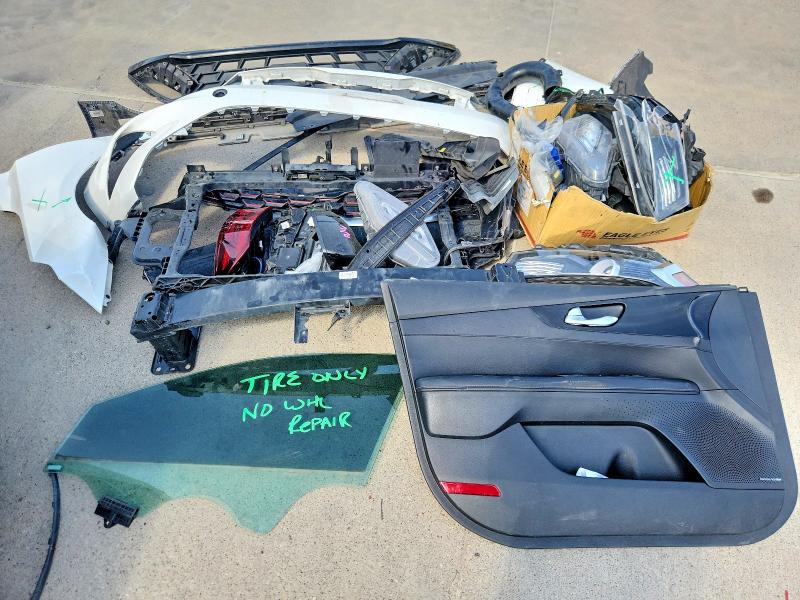 63896996 :رقم المزاد ، 3KPF54AD8RE717559 vin ، 2024 Kia Forte مزاد بيع