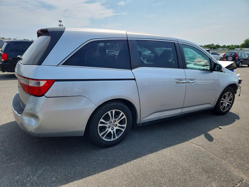 64687506 :رقم المزاد ، 5FNRL5H49BB025454 vin ، 2011 Honda Odyssey مزاد بيع