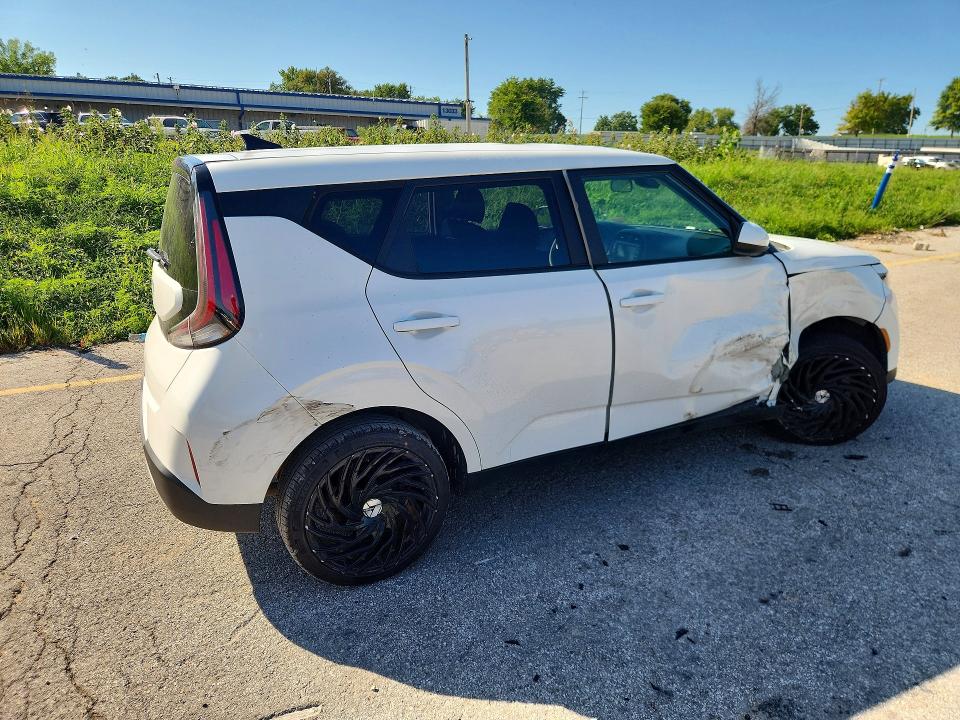 Продажа на аукционе авто 2024 Kia Soul, vin: KNDJ23AU7R7911156, номер лота: 65281476