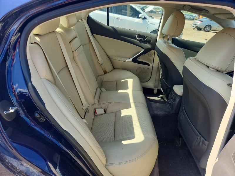 60248956 :رقم المزاد ، JTHCF5C29B5047540 vin ، 2011 Lexus Is مزاد بيع