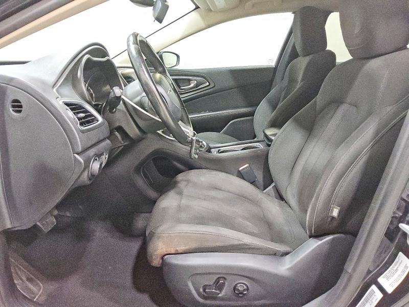 64763336 :رقم المزاد ، 1C3CCCAB8GN152681 vin ، 2016 Chrysler 200 مزاد بيع
