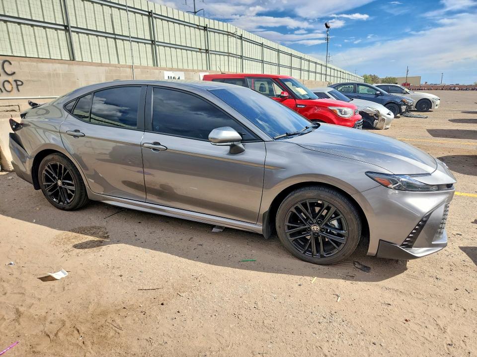 66031296 :رقم المزاد ، 4T1DBADK9SU506480 vin ، 2025 Toyota Camry مزاد بيع