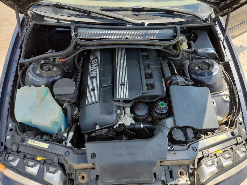 66201606 :رقم المزاد ، WBABS53461JU85025 vin ، 2001 Bmw 330 مزاد بيع