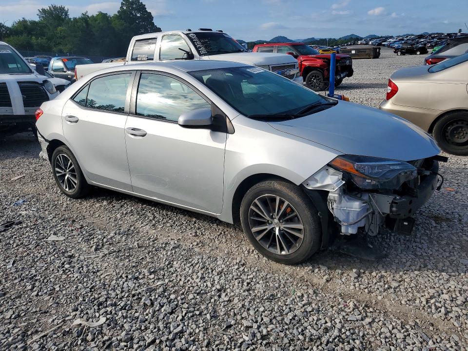 63513636 :رقم المزاد ، 2T1BURHEXHC951373 vin ، 2017 Toyota Corolla مزاد بيع