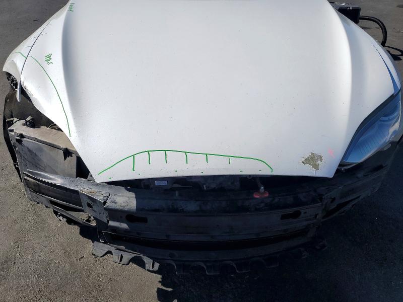 63859626 :رقم المزاد ، 5YJSA1H17EFP28237 vin ، 2014 Tesla Model S مزاد بيع