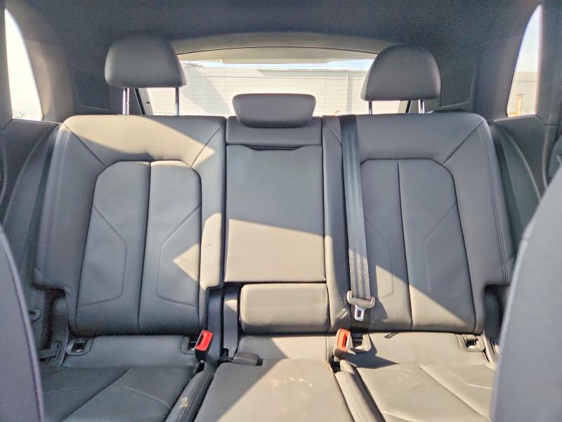 64596946 :رقم المزاد ، WA1DECF30S1048000 vin ، 2025 Audi Q3 مزاد بيع