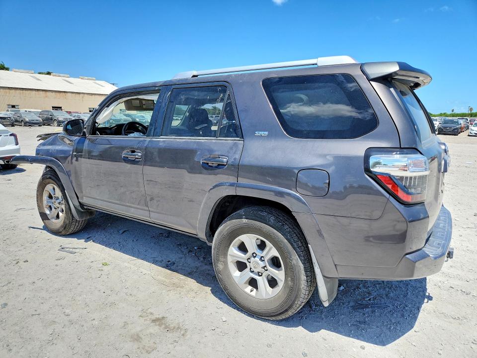64304096 :رقم المزاد ، JTEZU5JR2J5165652 vin ، 2018 Toyota 4runner مزاد بيع