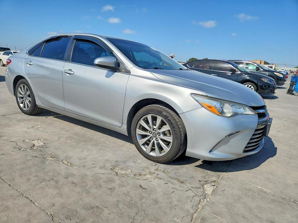 65002196 :رقم المزاد ، 4T4BF1FK7GR560429 vin ، 2016 Toyota Camry مزاد بيع