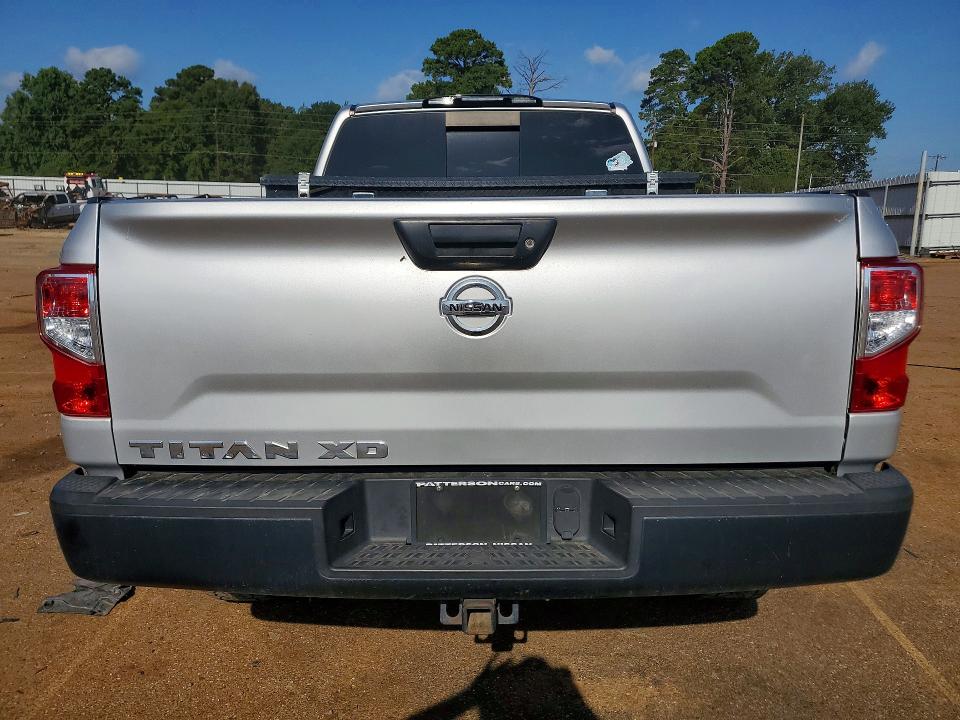 2017 Nissan Titan Xd მანქანა იყიდება აუქციონზე, vin: 1N6BA1F15HN555257, აუქციონის ნომერი: 64229846