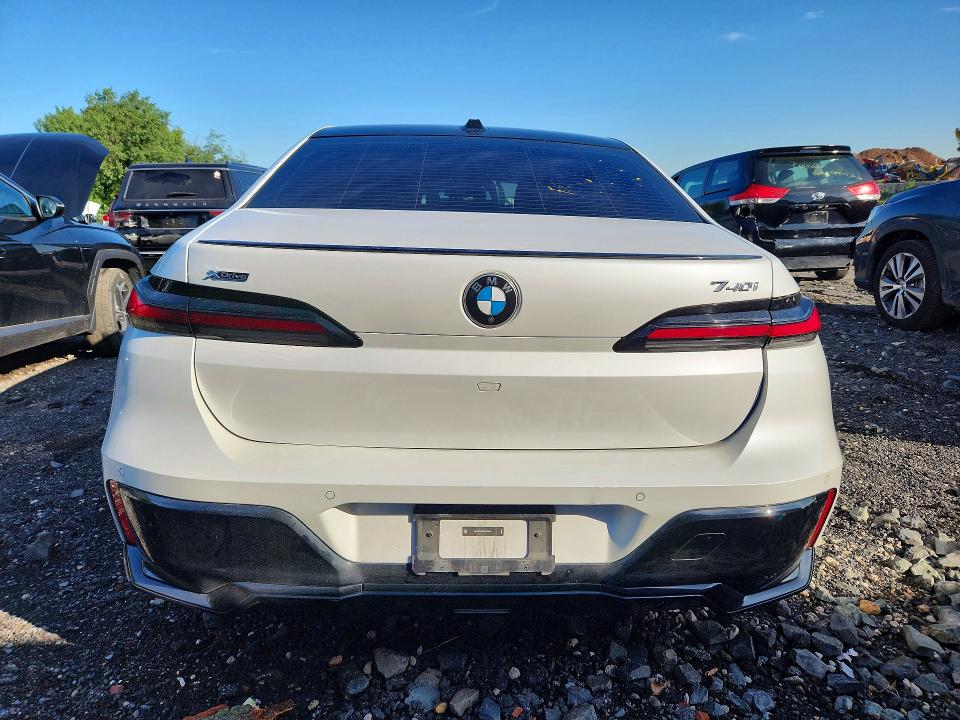63725456 :رقم المزاد ، WBA33EH0XRCS84414 vin ، 2024 Bmw 740 مزاد بيع
