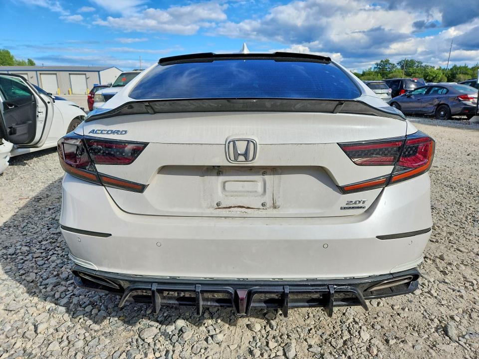 2019 Honda Accord მანქანა იყიდება აუქციონზე, vin: 1HGCV2F93KA015980, აუქციონის ნომერი: 66257366