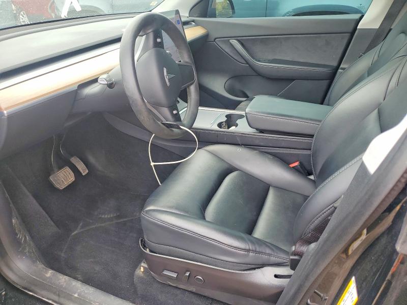 64246486 :رقم المزاد ، 5YJYGDEE9MF183979 vin ، 2021 Tesla Model Y مزاد بيع