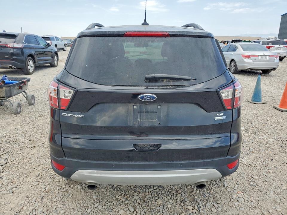 2018 Ford Escape მანქანა იყიდება აუქციონზე, vin: 1FMCU9GD3JUC11651, აუქციონის ნომერი: 64343526