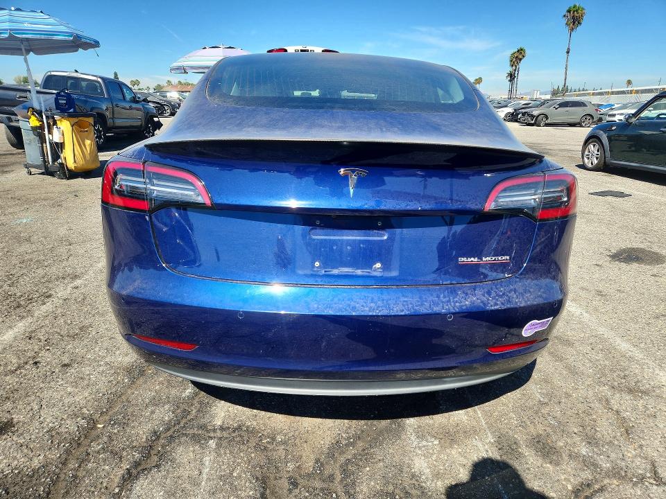 Продаж на аукціоні авто 2018 Tesla Model 3, vin: 5YJ3E1EB2JF083903, номер лоту: 64252346
