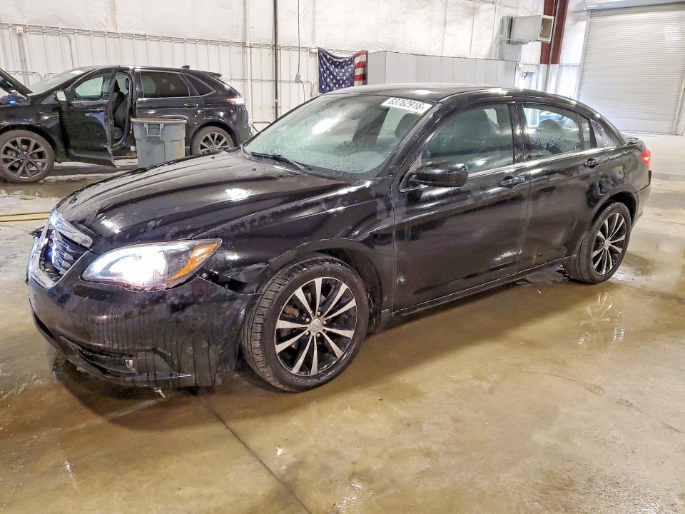2011 Chrysler 200 მანქანა იყიდება აუქციონზე, vin: 1C3BC8FG1BN567671, აუქციონის ნომერი: 63762916