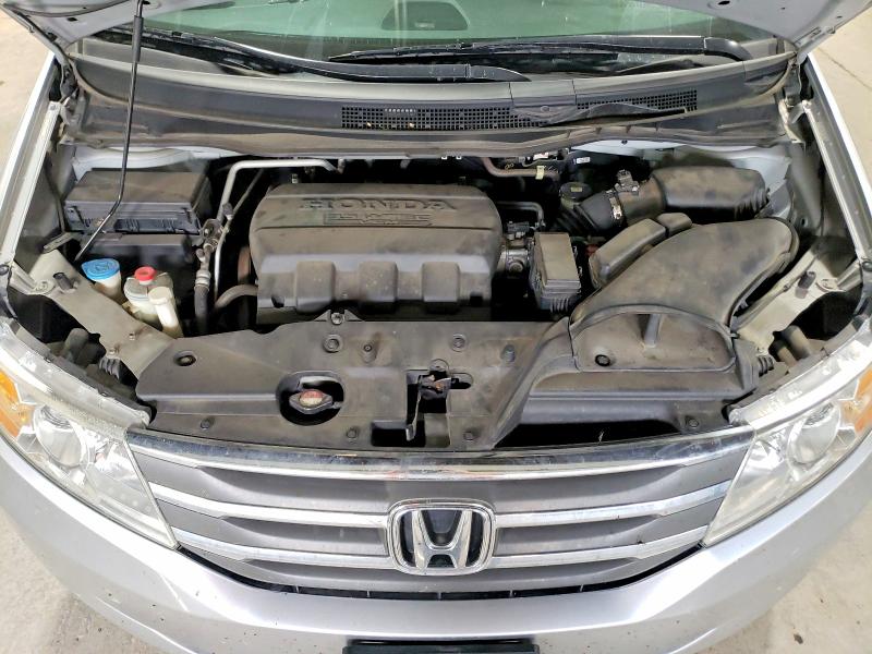 64737056 :رقم المزاد ، 5FNRL5H63BB058550 vin ، 2011 Honda Odyssey مزاد بيع