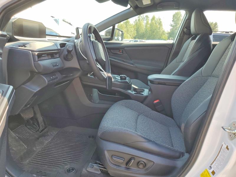 61612086 :رقم المزاد ، JTMBCAEBXTJ000294 vin ، 2026 Toyota Bz مزاد بيع