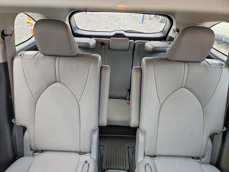64333436 :رقم المزاد ، 5TDXBRCH2PS573326 vin ، 2023 Toyota Highlander Hybrid مزاد بيع