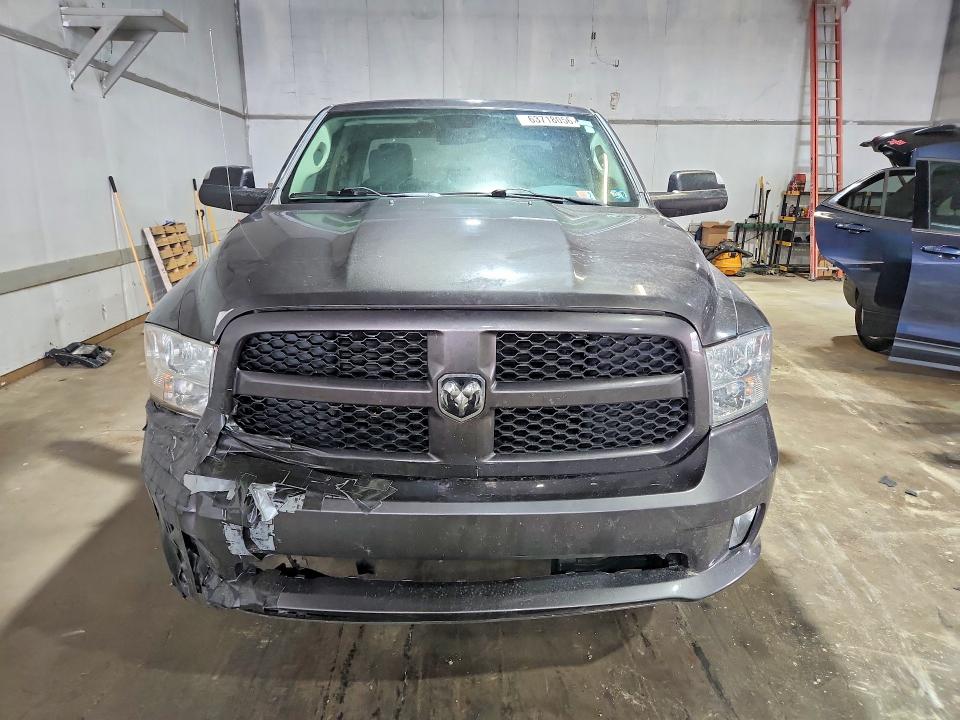 63718056 :رقم المزاد ، 1C6RR7FT5GS129509 vin ، 2016 Ram 1500 مزاد بيع