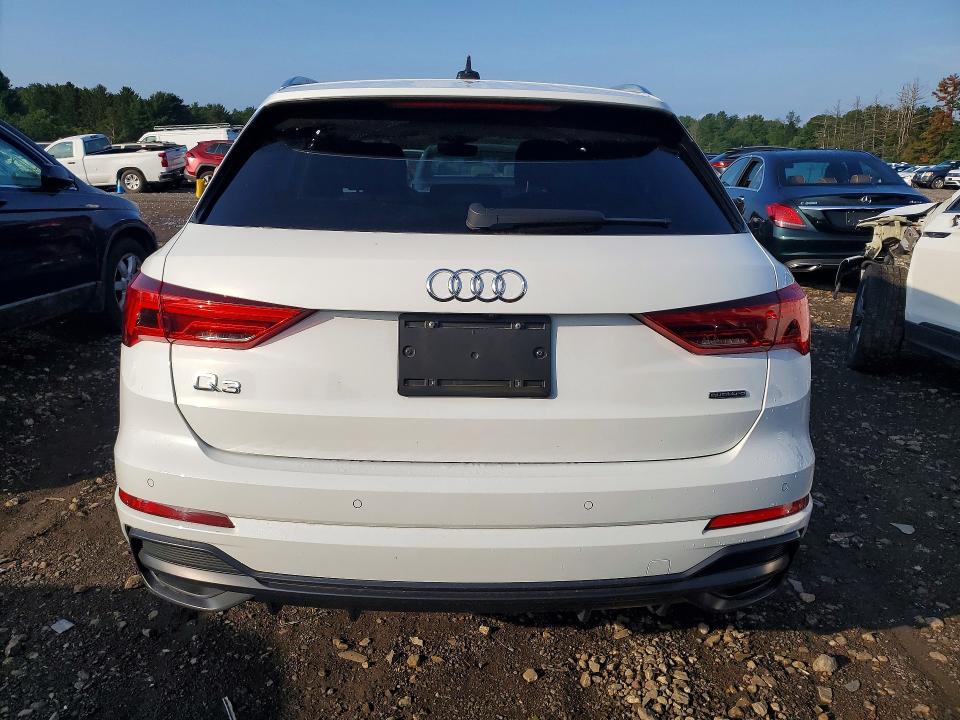 2021 Audi Q3 მანქანა იყიდება აუქციონზე, vin: WA1EECF32M1140006, აუქციონის ნომერი: 65328946
