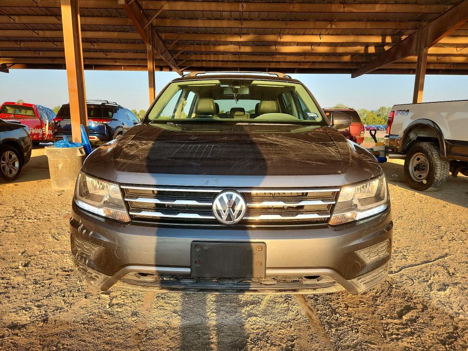 Aukcja sprzedaży 2018 Volkswagen Tiguan, vin: 3VV2B7AX6JM202302, numer aukcji: 66989896