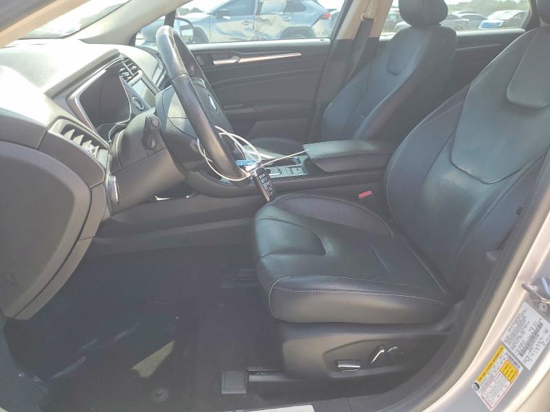 64339876 :رقم المزاد ، 3FA6P0SU9KR185308 vin ، 2019 Ford Fusion مزاد بيع