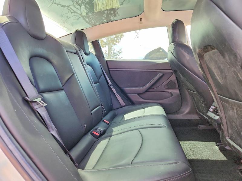 66282566 :رقم المزاد ، 5YJ3E1EA3HF002053 vin ، 2017 Tesla Model 3 مزاد بيع