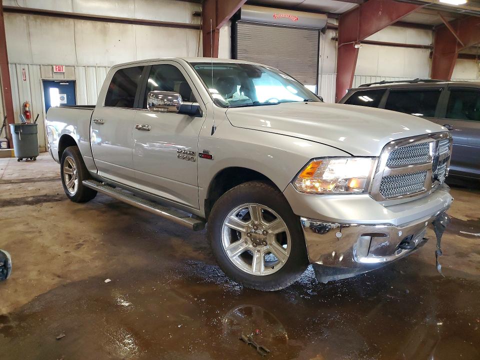 64943736 :رقم المزاد ، 1C6RR7LM0HS880645 vin ، 2017 Ram 1500 مزاد بيع