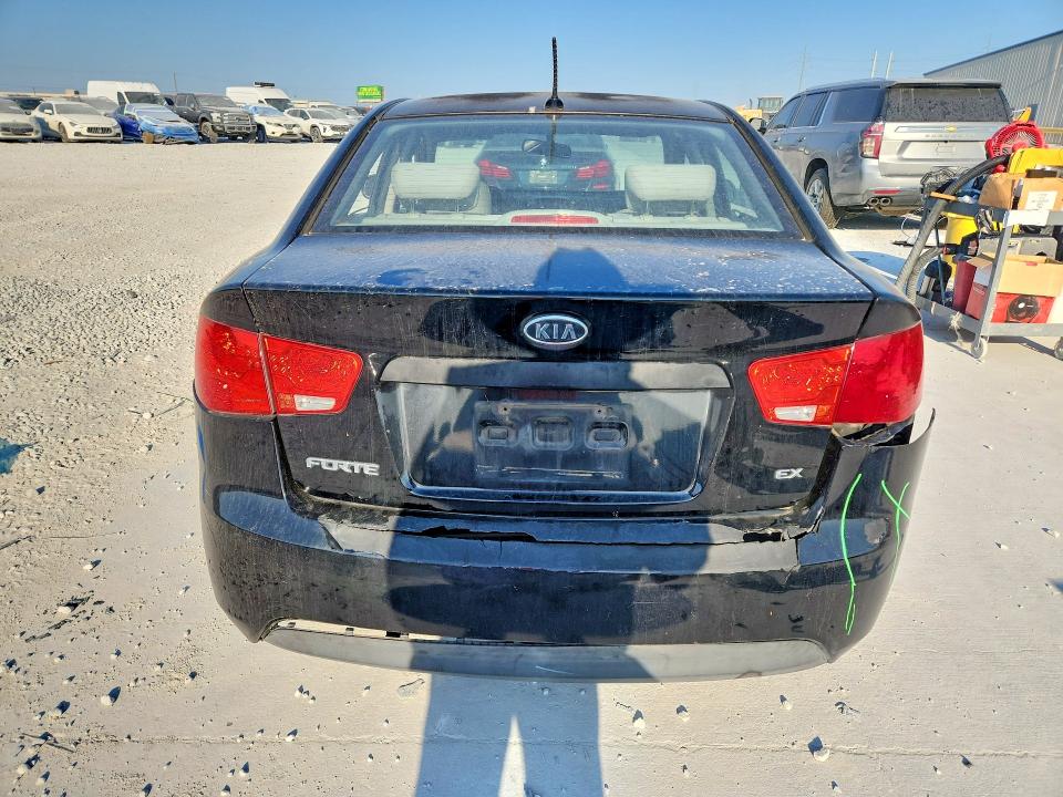 2011 Kia Forte მანქანა იყიდება აუქციონზე, vin: KNAFT4A26B5459822, აუქციონის ნომერი: 66785316